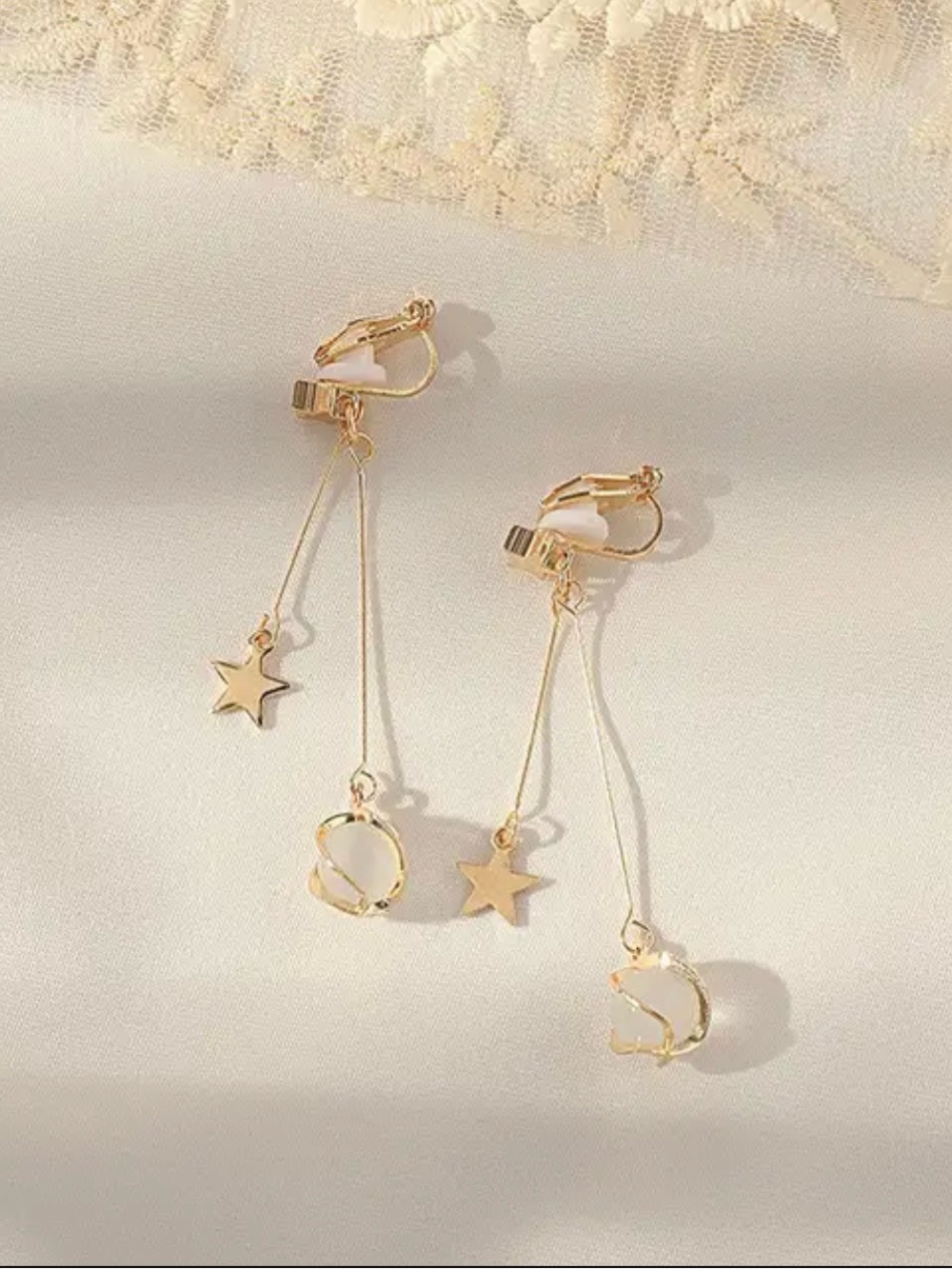 3/$40 NWT Star Clip on Earrings ⭐️